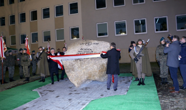 Odsłonieto pomnik-1