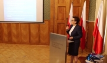 Konferencja prasowa Minister Edukacji-1