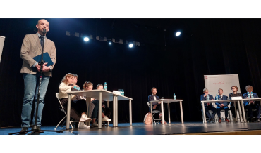 2022-10-25debata-oksfordzka